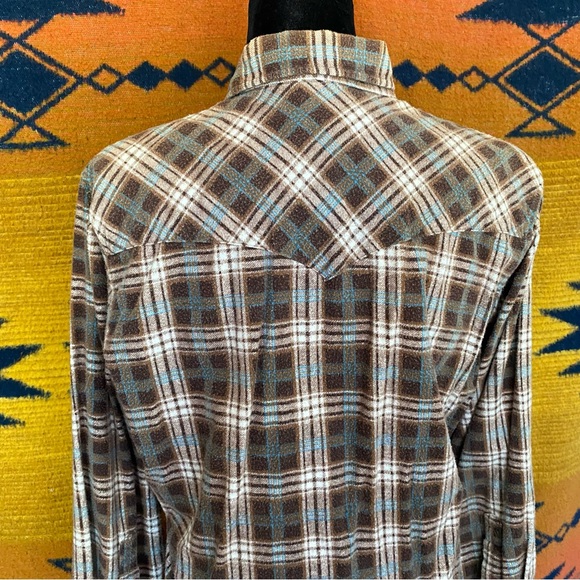 Vintage JC Penney Pearl Snap Flannel button up shirt. Size 15.5-33. Pockets! - Picture 6 of 15